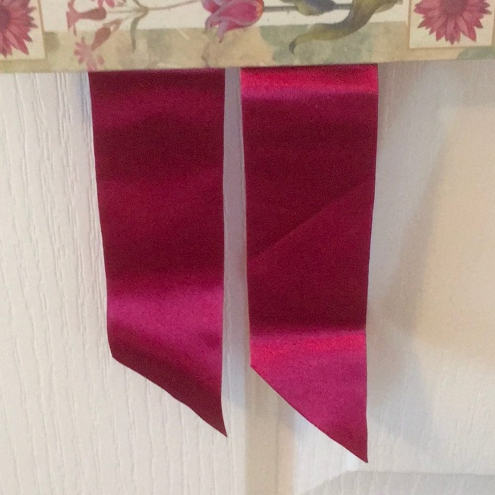 Vintage Avon Versatile Ribbon Frame Set - Picture 3 of 8